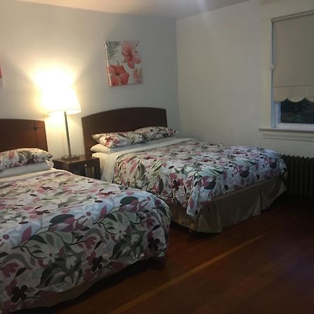 Yun Guesthouse Ванкувер Экстерьер фото