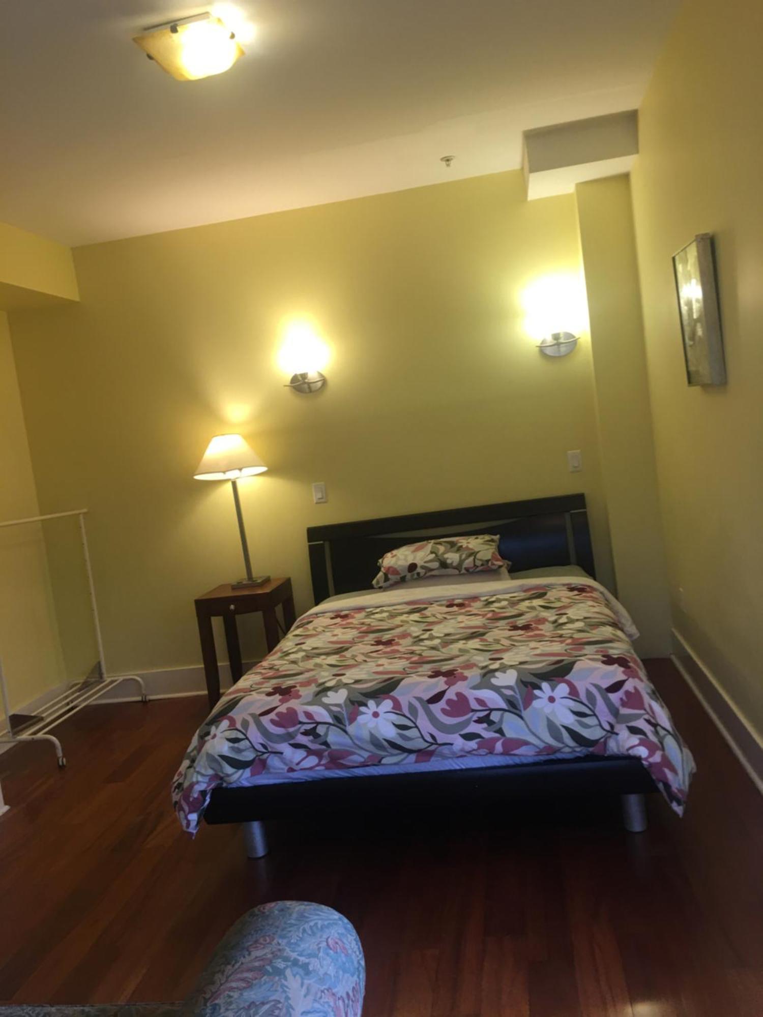 Yun Guesthouse Ванкувер Экстерьер фото